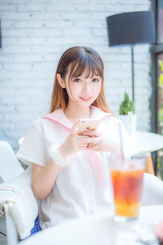 “主公睿智。”贾诩微微拱手道：“只是嵩山之上，曹操派了不少精兵看守，想要重夺王印，怕是……”